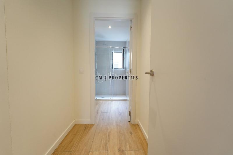 Foto cf2db8aa-1698-45db-8f77-d59b8f9c61d3. Piso  de 3 dormitorios en calle velazquez en venta en Carlet