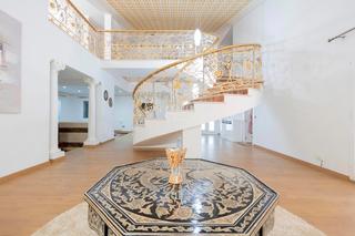 Chalet  Malaga. Casa en venta con siete habitaciones en la eliana Chalet  Malaga. Casa en venta con siete habitaciones en la eliana