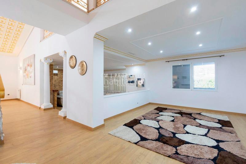 Foto 8d164791-8735-4fa7-a1b9-1c048f776d7c. Chalet mit heizung parking pool in Entrepinos Eliana (l´)