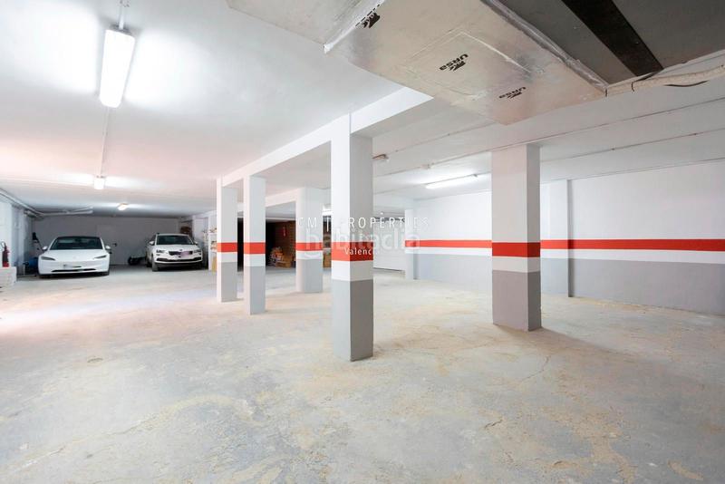 Foto 8dc8fdbf-c86d-44c1-a2c0-364ae830b7dd. Chalet mit heizung parking pool in Entrepinos Eliana (l´)