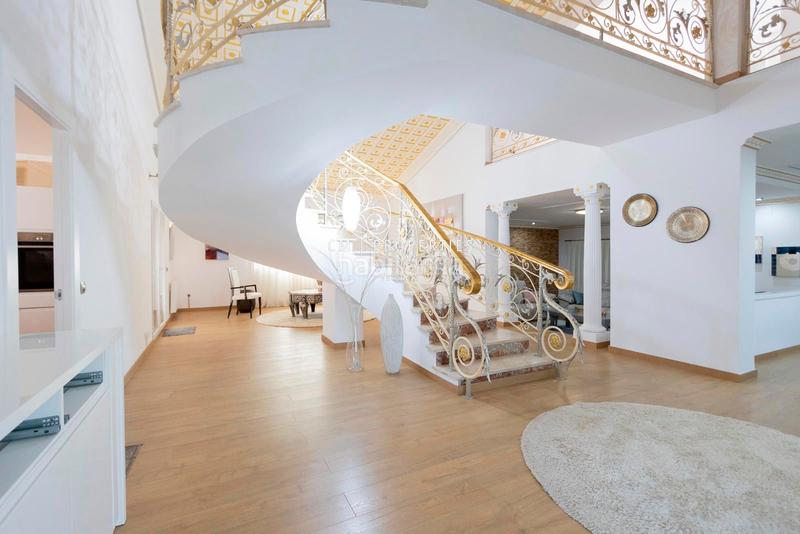 Foto 9b3488a8-2840-45de-b6ce-700987450129. Chalet mit heizung parking pool in Entrepinos Eliana (l´)