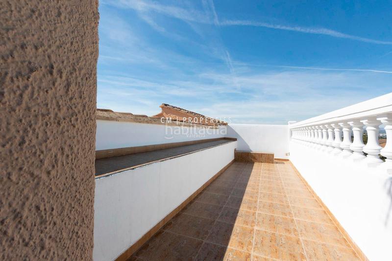 Foto de355841-8a50-49a7-aa27-cc9b85fb1cf5. Chalet mit heizung parking pool in Entrepinos Eliana (l´)