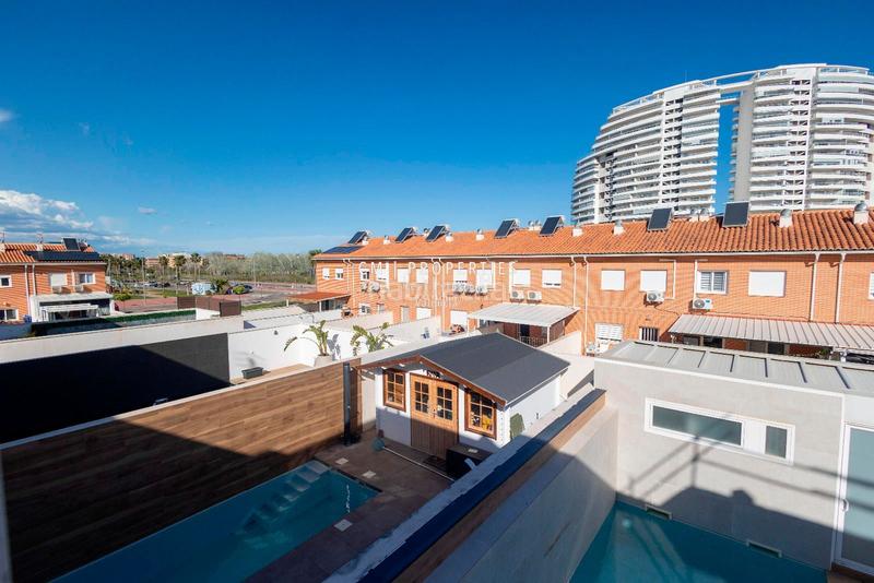 Foto e6d62438-8711-47d5-a7c3-67b5bcb1f193. Chalet with heating parking pool in Canet d´en Berenguer