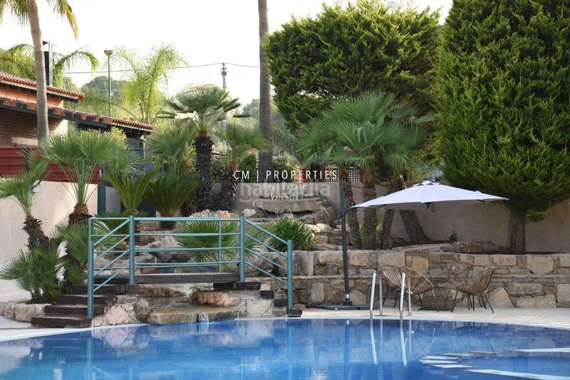 Foto d0cdb5e7-c3fa-406d-970f-53d826ebf942. Lloguer xalet amb calefacció aparcament piscina a Riba - roja de Túria
