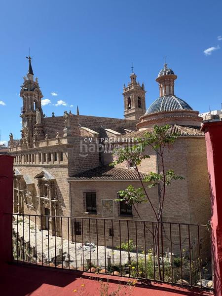 Foto ef475e1c-4a8e-427b-9981-c1d2c561cf40. Edificio in El Mercat Valencia