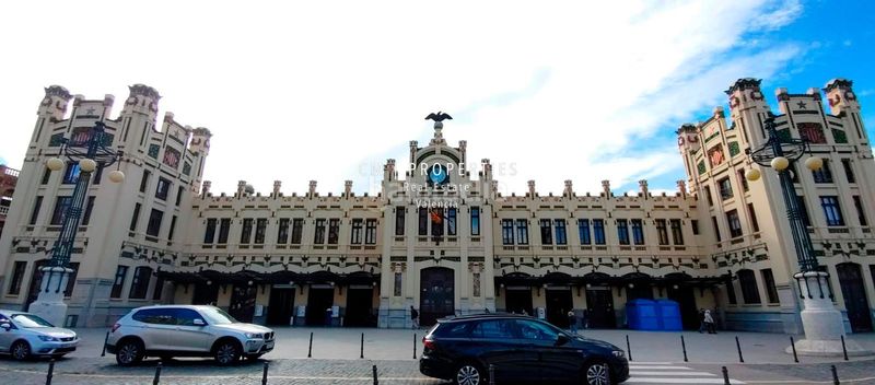 Foto 11adb784-4e3d-4a25-b201-7c3fef4f9a81. Local comercial a Russafa Valencia