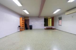 Local Comercial  Ruzafa. Bajo en venta con plazas de parking en ruzafa