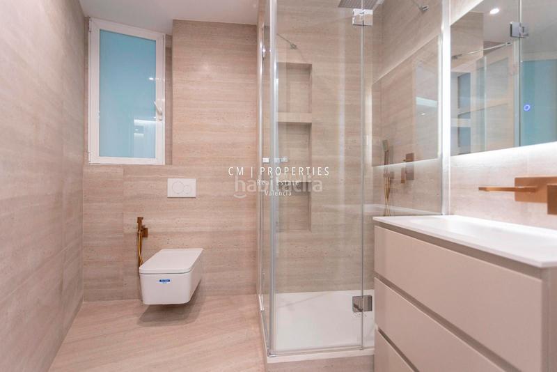 Foto 0f8667bd-57d3-4565-8ffd-6e1a4f06d900. Piso  de lujo en venta de 5 habitaciones en gran vía marques del turia en Valencia
