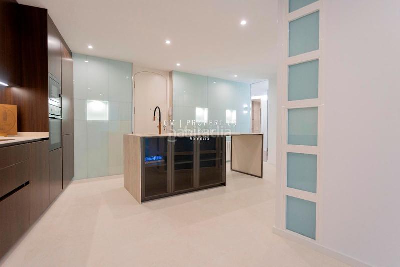 Foto 1dfc517b-13df-4863-9874-e9e24b821435. Piso  de lujo en venta de 5 habitaciones en gran vía marques del turia en Valencia