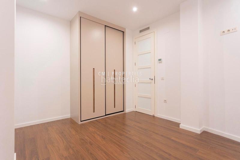 Foto 216cf4a4-4bed-4ba3-9904-f7af24a6cfd1. Piso  de lujo en venta de 5 habitaciones en gran vía marques del turia en Valencia