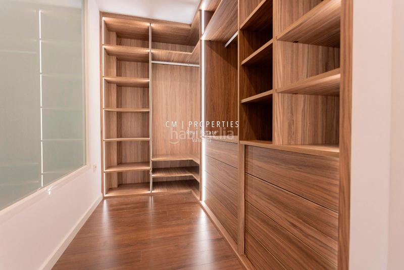 Foto 28971ce1-52e0-4a6c-8612-f9ddc318f5be. Piso  de lujo en venta de 5 habitaciones en gran vía marques del turia en Valencia
