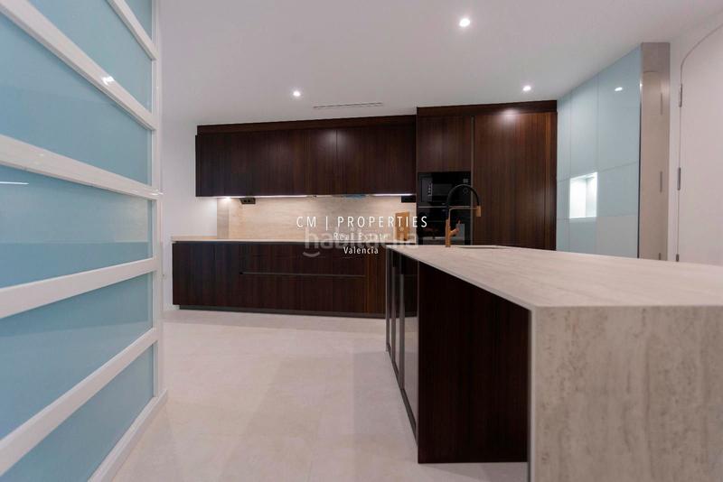 Foto 4b63fc33-c7f5-40fc-a177-92211868ea0c. Piso  de lujo en venta de 5 habitaciones en gran vía marques del turia en Valencia