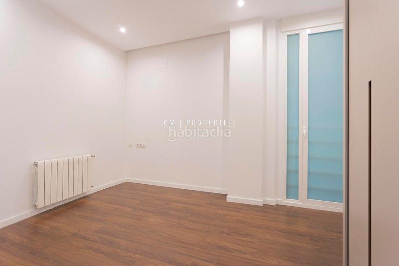 Foto 9f85d55a-d393-426a-a6a1-b212621183d9. Piso  de lujo en venta de 5 habitaciones en gran vía marques del turia en Valencia