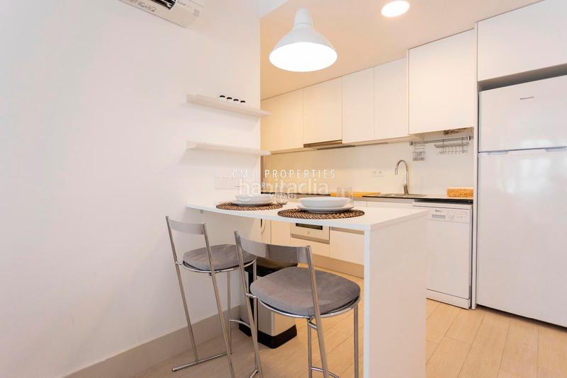 Foto 32d79418-bf98-42fa-9b32-b323b305fb98. Alquiler ático atico de dos habitaciones y dos baños con terraza en alquiler. en Valencia