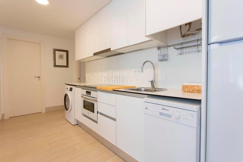 Foto e21acd61-6461-43ea-89c5-1d55eb32e5e4. Alquiler ático atico de dos habitaciones y dos baños con terraza en alquiler. en Valencia