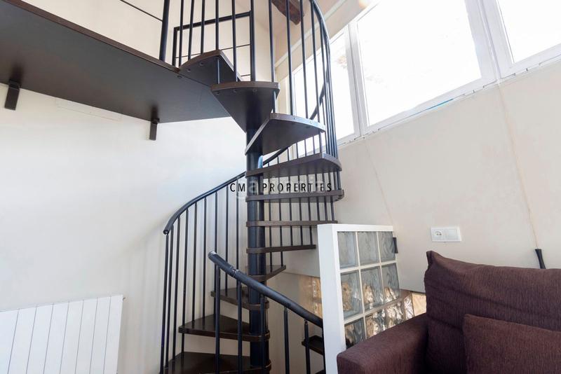 Foto 1aca8acb-5e51-4144-9095-03496d591ea1. Lloguer àtic amb piscina a La Xerea Valencia