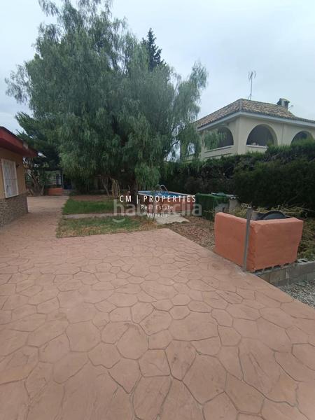 Foto fd321a60-b52b-4cb1-9006-803dbee01600. Chalet avec chauffage parking piscine dans Urbanizaciones Llíria