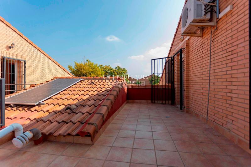 Foto 03f415d1-8d5e-471f-ada0-9b391e2acbfb. Semi detached house with heating parking pool in Camí de Paterna-Lloma del Calderer Bétera
