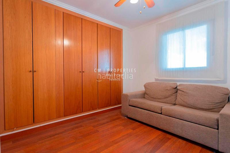 Foto 15e8dc51-acae-4735-947b-c811ffcf5a2d. Semi detached house with heating parking pool in Camí de Paterna-Lloma del Calderer Bétera