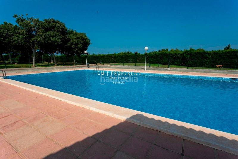 Foto 321136da-acac-4ed7-8917-9f0219cb36c5. Semi detached house with heating parking pool in Camí de Paterna-Lloma del Calderer Bétera