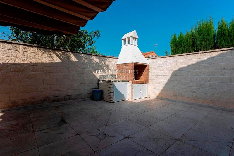 Foto c0fad0a3-10f2-461f-85bc-82b105ae0e2f. Semi detached house with heating parking pool in Camí de Paterna-Lloma del Calderer Bétera