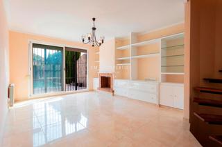 Casa adossada  Vall flors ii. Adosado en venta de 3 dormitorios en vall de flor ii, bétera