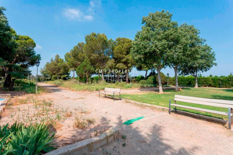 Foto e4ed5cdf-82fb-4c0d-8ba8-7e2177b7e4fa. Semi detached house with heating parking pool in Camí de Paterna-Lloma del Calderer Bétera