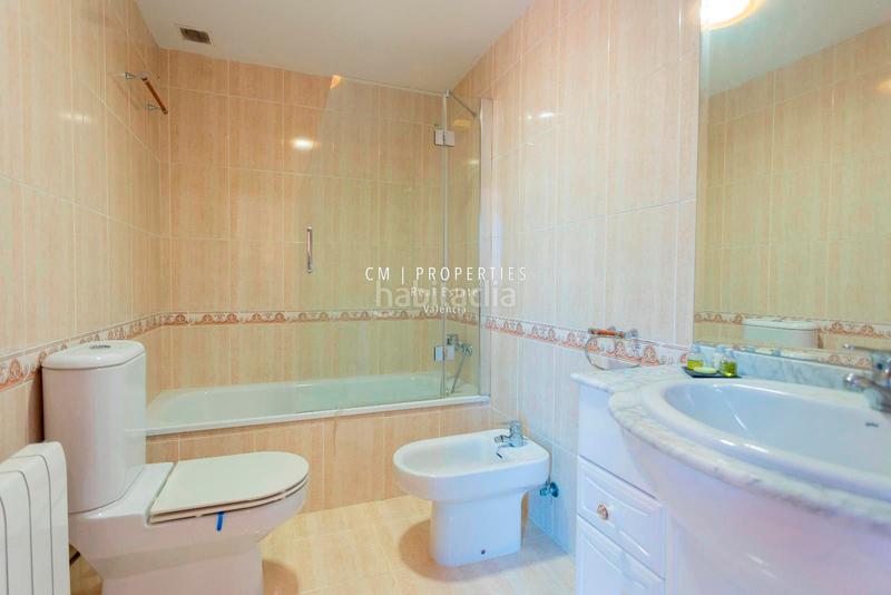 Foto fc04846e-dd32-4f9c-8ec8-7b06af52790e. Semi detached house with heating parking pool in Camí de Paterna-Lloma del Calderer Bétera