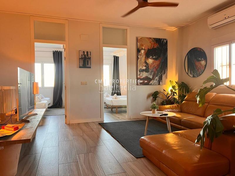 Foto d61001c0-144b-4b07-a435-f006f246a49a. Chalet casa independiente a cincuenta metros de la playa en Valencia