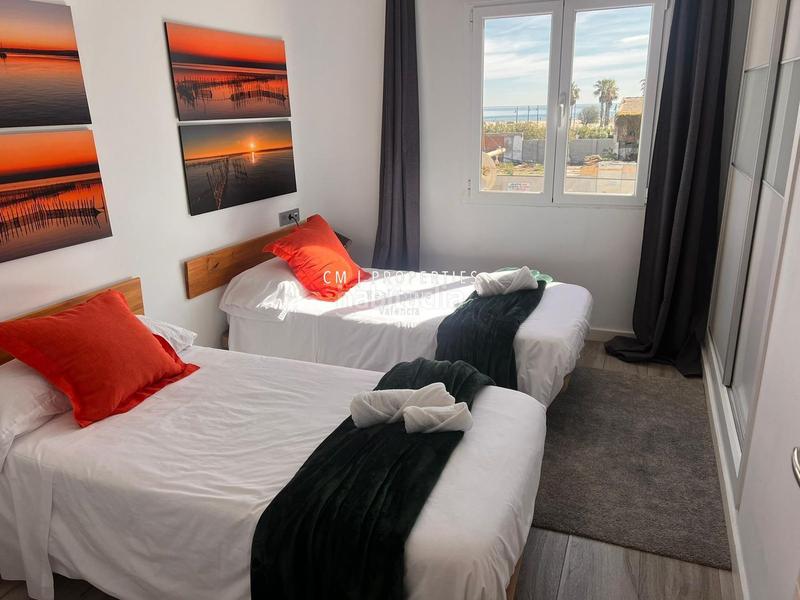 Foto fc7943ee-e479-4b90-9998-7cc811e3248a. Chalet casa independiente a cincuenta metros de la playa en Valencia