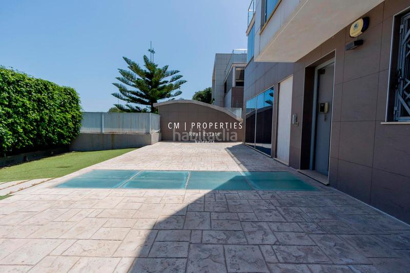 Foto 06bc9667-712e-4085-b44b-eab37e8e861e. Chalet con riscaldamento parcheggio piscina in Pau Lledó Castellón de la Plana