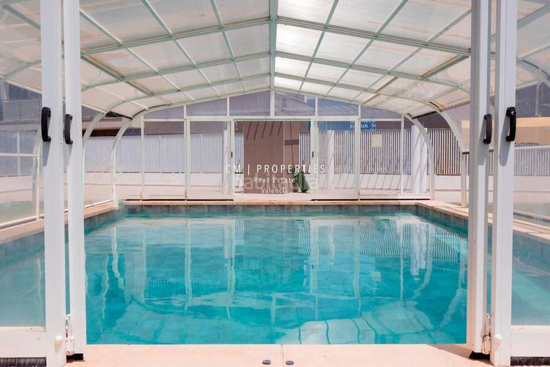 Foto 35f8adc9-7968-49e1-9c0d-46f20576c431. Chalet con riscaldamento parcheggio piscina in Pau Lledó Castellón de la Plana