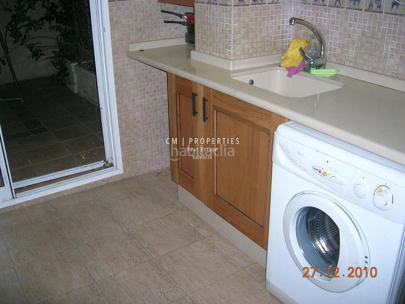 Foto fde72318-eec3-40f5-9ff5-61c181194f06. Alquiler piso  de tres dormitorios, terraza y dos baños completos en Valencia