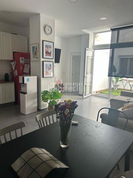 Foto a032ad81-1cc5-4754-8a1e-e94a120c3876. Lloguer pis amb calefacció a Russafa Valencia