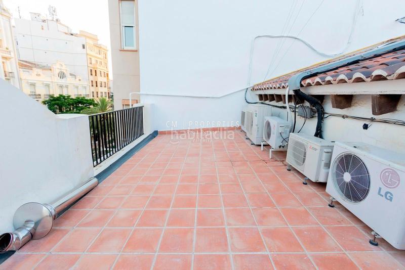 Foto 19edebfa-57a9-4fb9-b561-0c2f2b1465c5. Alquiler ático piso en alquiler en reino en Gran Via Valencia