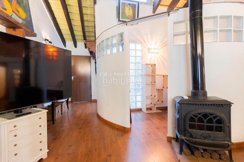 Foto 2c11f960-c53e-4f94-9865-20d3099118bc. Rent penthouse with heating in Gran Via Valencia