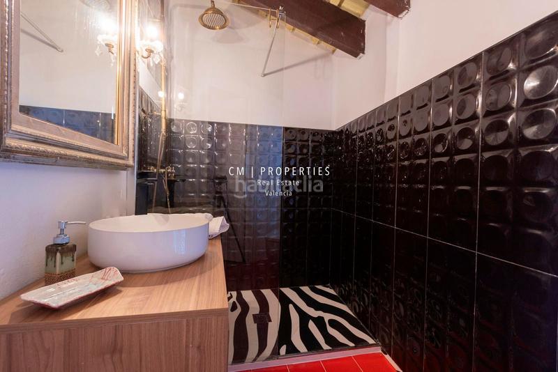Foto 4a97fcfc-2033-45e0-9bd0-b1a98a59e77b. Rent penthouse with heating in Gran Via Valencia
