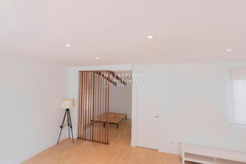 Foto f314a574-a02d-40f9-8b10-cdf5da3c1504. Location attique dans Sant Francesc Valencia