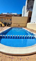 Casa adossada  Calle rafael moya rodrigo. Chalet adosado de 3 dormitorios 4 baños, piscina, 2 garajes. ben