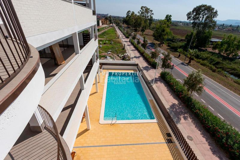 Foto 09f6a90b-9745-4f5b-8e5d-bd0f6273c437. Alquiler piso apartamento de 2 dormitorios con terraza frente al mar playa de almardá, o en Sagunt