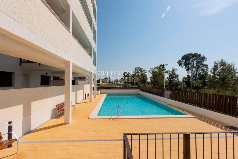 Foto 401e8c75-a84e-4d98-b81f-45b50dacbee5. Alquiler piso apartamento de 2 dormitorios con terraza frente al mar playa de almardá, o en Sagunt