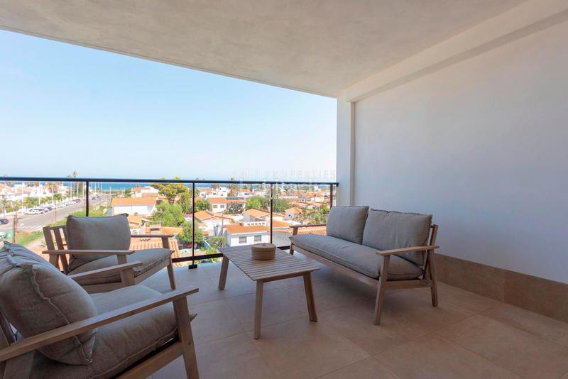 Foto 45b6ab79-f354-4c93-ab6e-2ebfeea08f4e. Alquiler piso apartamento de 2 dormitorios con terraza frente al mar playa de almardá, o en Sagunt
