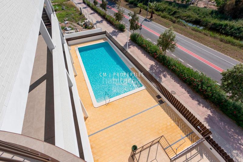 Foto 9b39d140-6093-44a3-b6f7-f1a396c8e2af. Alquiler piso apartamento de 2 dormitorios con terraza frente al mar playa de almardá, o en Sagunt