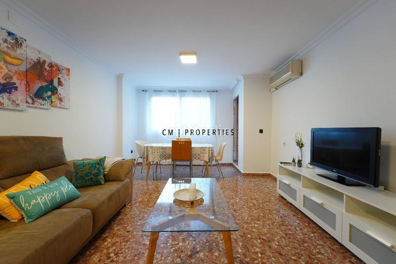 Foto 44603f3b-d7dc-4c0c-826f-2406d153e451. Alquiler piso  de cuatro dormitorios y dos cuartos de baño en Valencia