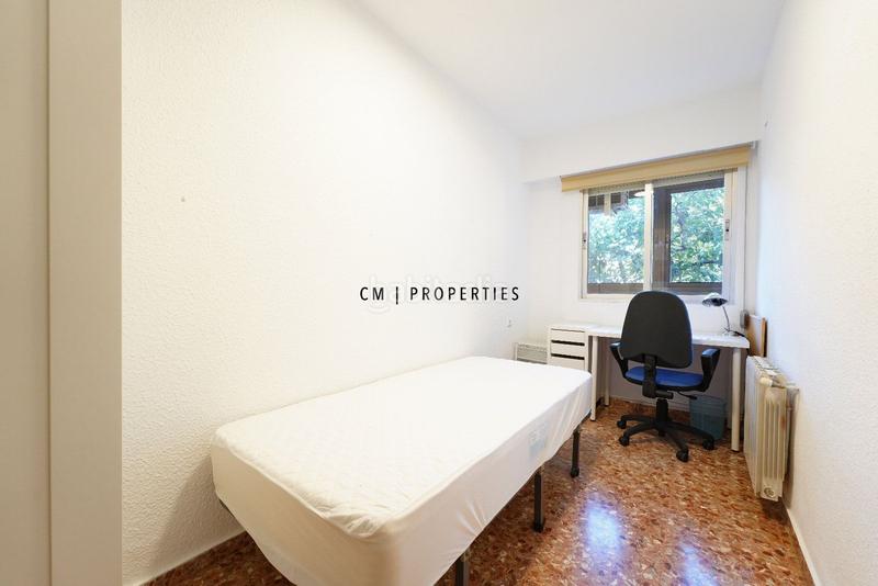 Foto 9eaf61c7-63f1-4118-bb8b-450d11760126. Alquiler piso  de cuatro dormitorios y dos cuartos de baño en Valencia