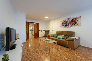 Location Appartement  Paseo angeles y federico. Piso de cuatro dormitorios y dos cuartos de baño