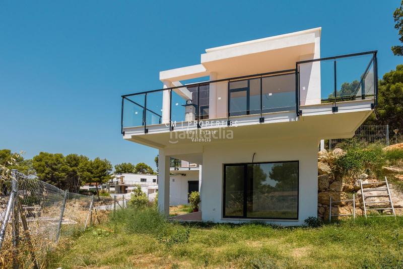 Foto 9d689357-bc50-4031-a8b1-59b7c030237c. Xalet amb calefacció aparcament a El Bosque Chiva