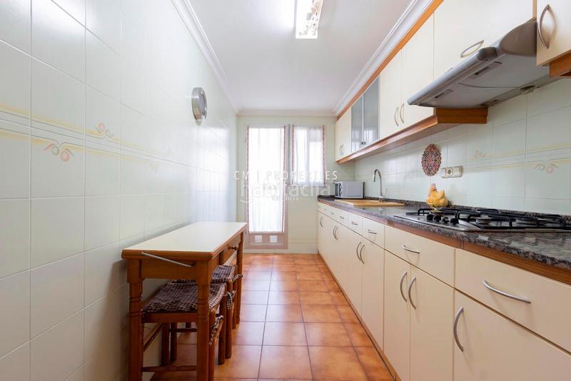 Foto 4f3b2f4a-3332-41a7-b4ac-96489d245f98. Alquiler piso  en alquiler, 4 habitaciones, benimaclet en Valencia