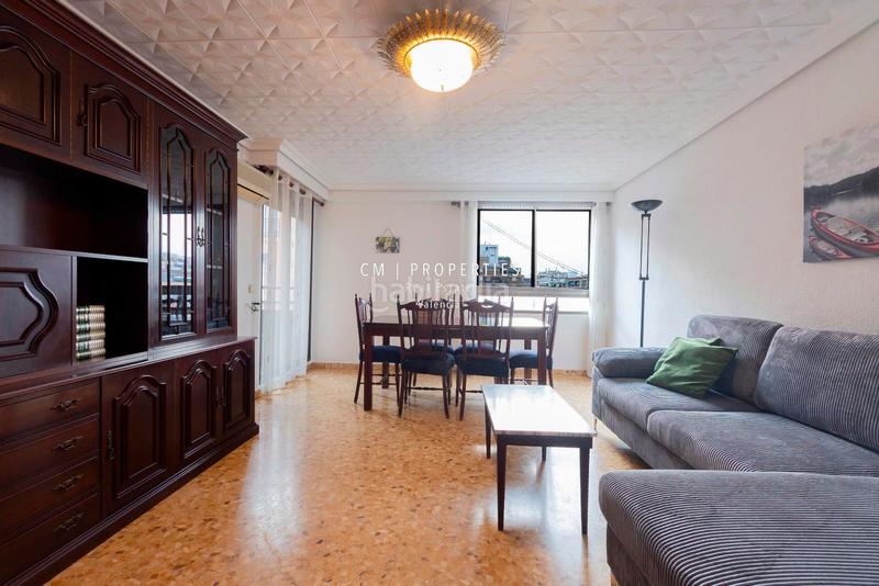 Foto 565de8c0-b88b-43dc-baba-766a5af47def. Alquiler piso  en alquiler, 4 habitaciones, benimaclet en Valencia