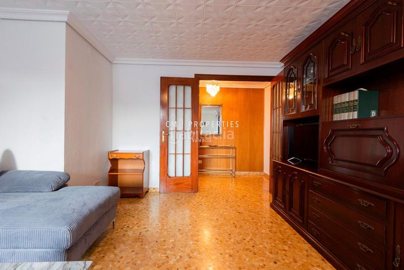 Foto f3099edc-3e10-4d27-81cb-e7462283709a. Alquiler piso  en alquiler, 4 habitaciones, benimaclet en Valencia